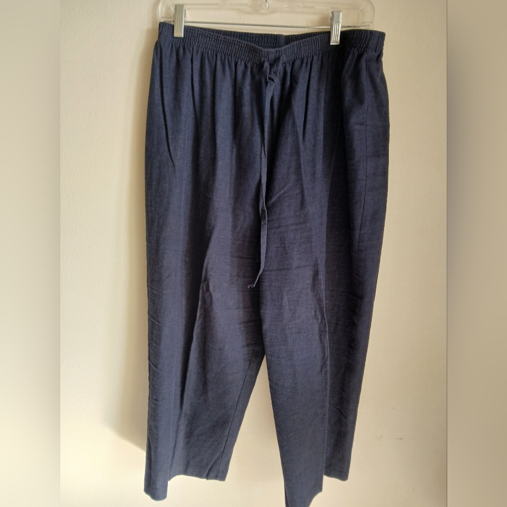 Briggs NY Blue Drawstring Capri Pants Size Large